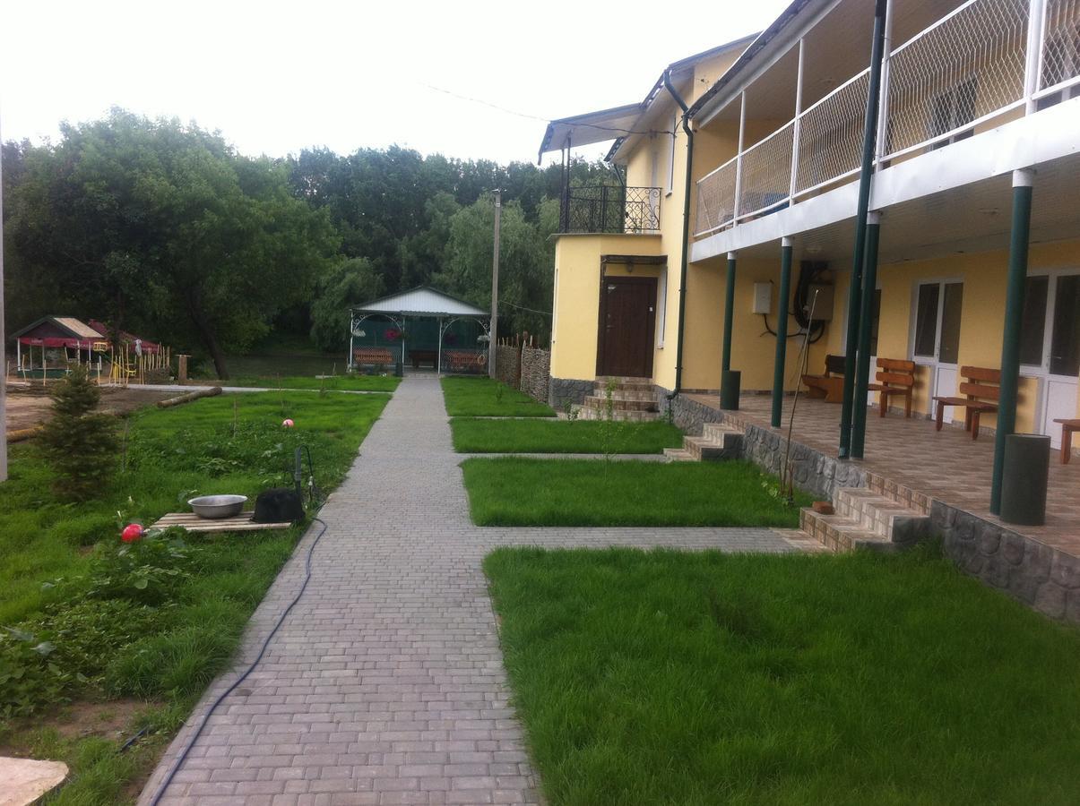 Рыбное Место Hotel Troitskoye Buitenkant foto