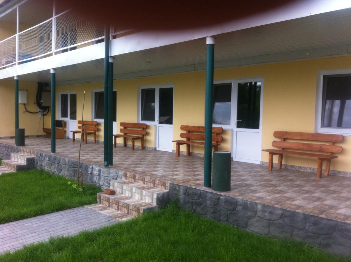 Рыбное Место Hotel Troitskoye Buitenkant foto